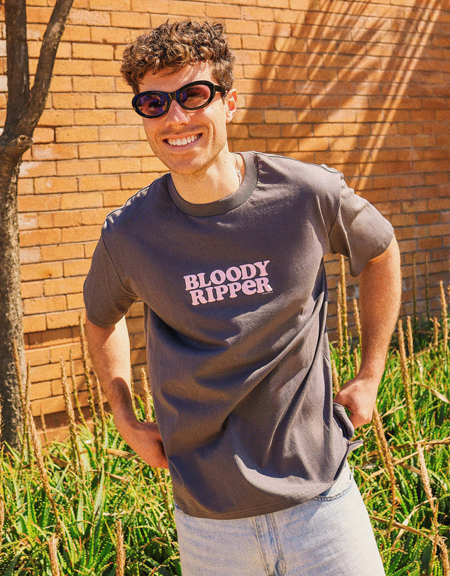 Skwosh - Bloody Ripper Men's Slang Tee in Charcoal