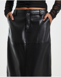 Alice In The Eve - Millie Leather Look Maxi Cargo Skirt