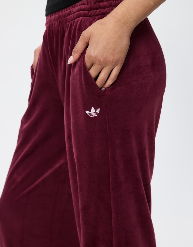 adidas Originals - Essentials Velour Pants