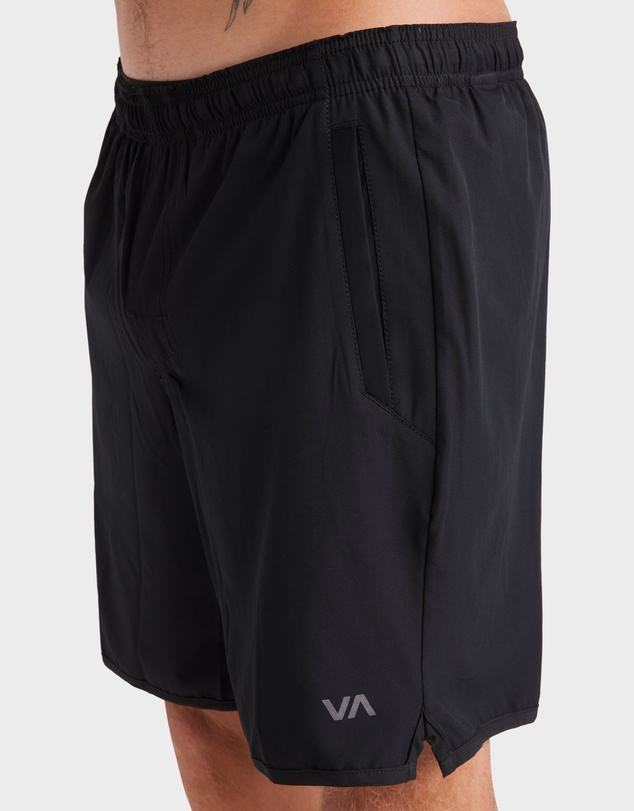 RVCA - Mens Yogger Iv Short 17