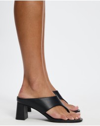 Dazie - Elodie Block Heel Thong Sandals