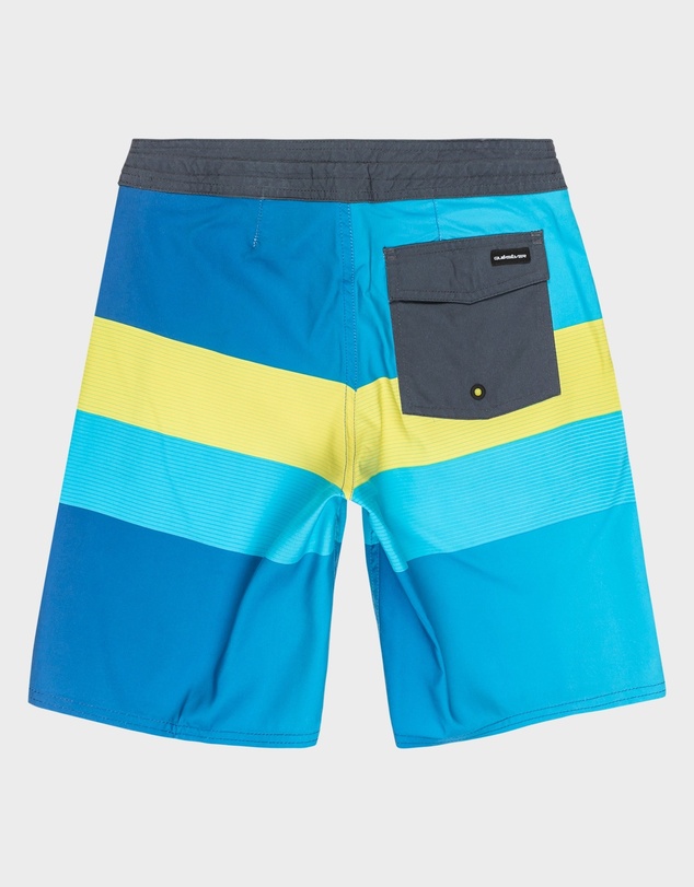 Quiksilver - Boys 8 to 16 Everyday 17