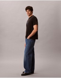 Calvin Klein Jeans - Acid Wash Monologo Graphic Relaxed T-Shirt