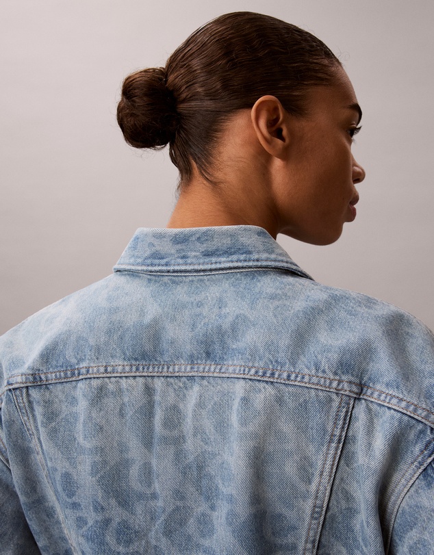 Calvin Klein Jeans - Allover Monogram 90s Denim Trucker Jacket