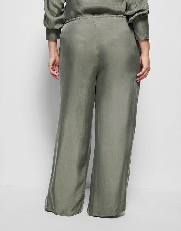 Commonry - Trish Pant