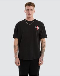Kiss Chacey - Villain Box Fit Scoop Tee