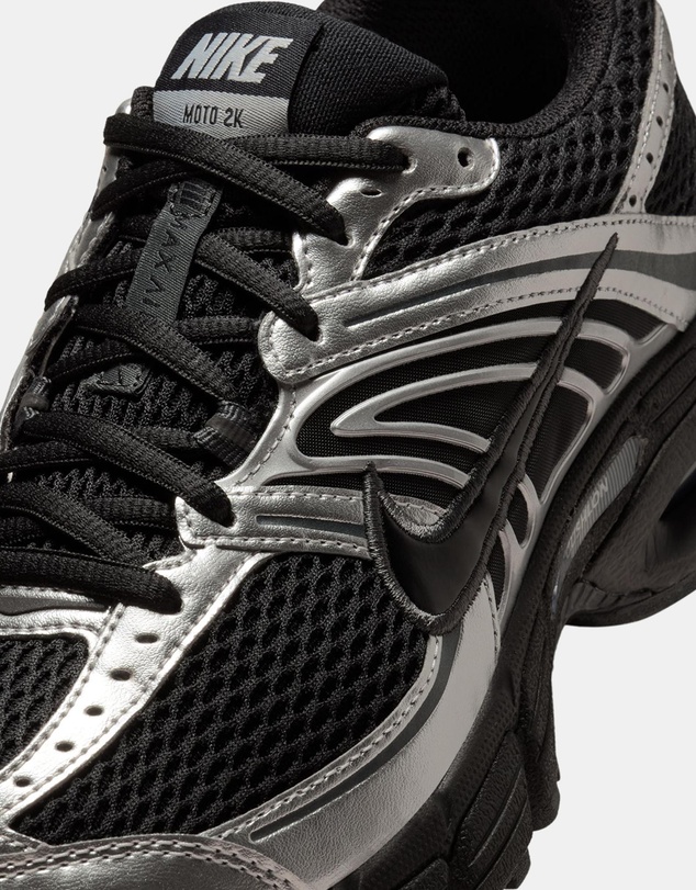 Nike - Air Max Moto 2K - Women's