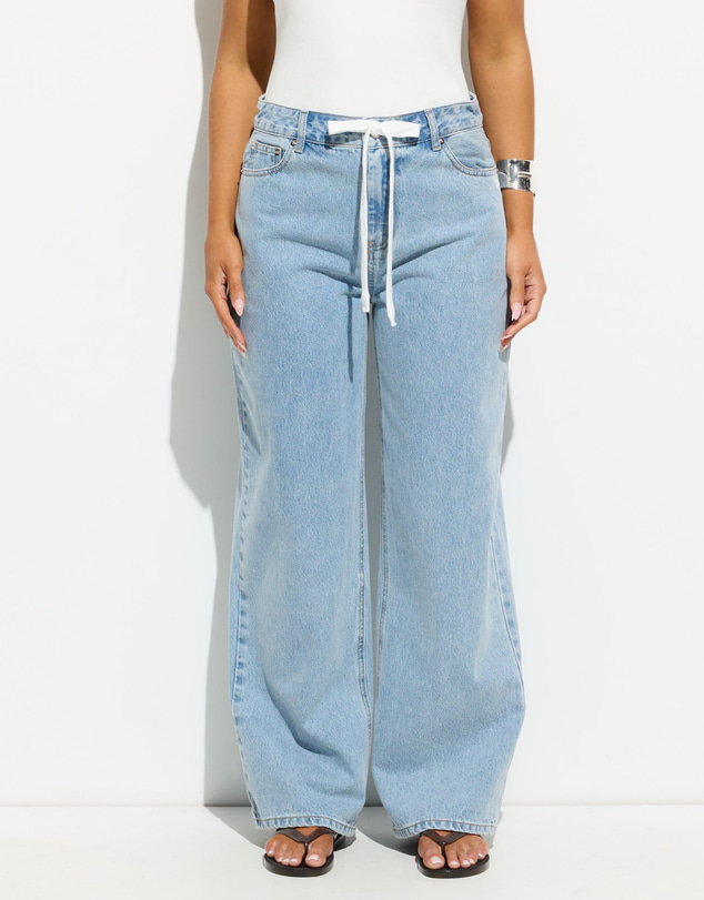 Dazie - Seattle Mid Rise Tie Front Baggy Jeans