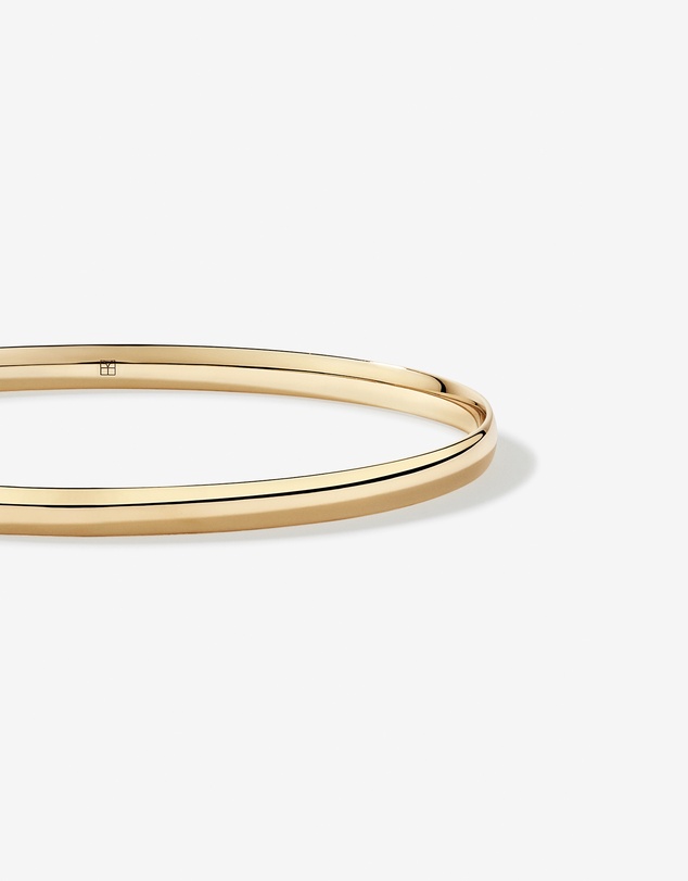 Michael Hill - Classic Oval Bangle in 18kt Gold Vermeil