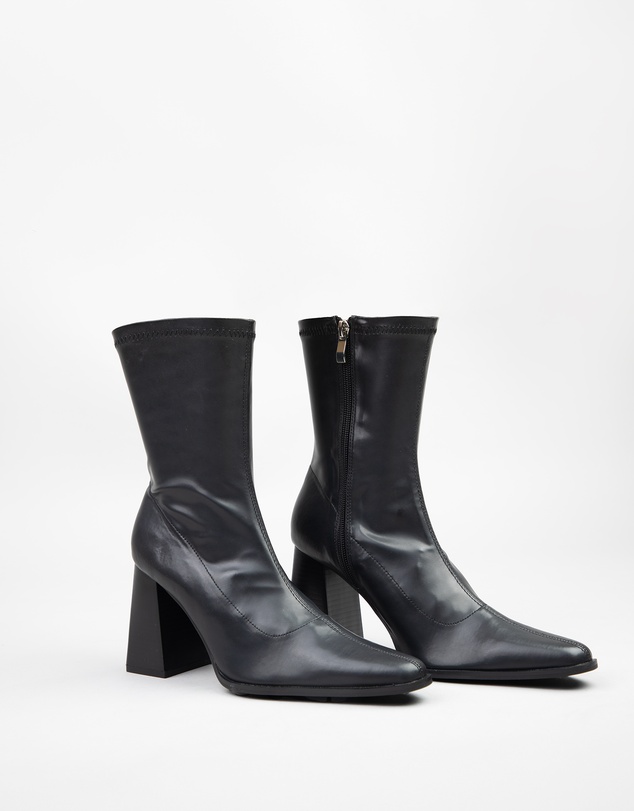 RAID - Whisper Block heeled ankle boots in black