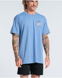 Vacancy Co - Nurture Nature Tee