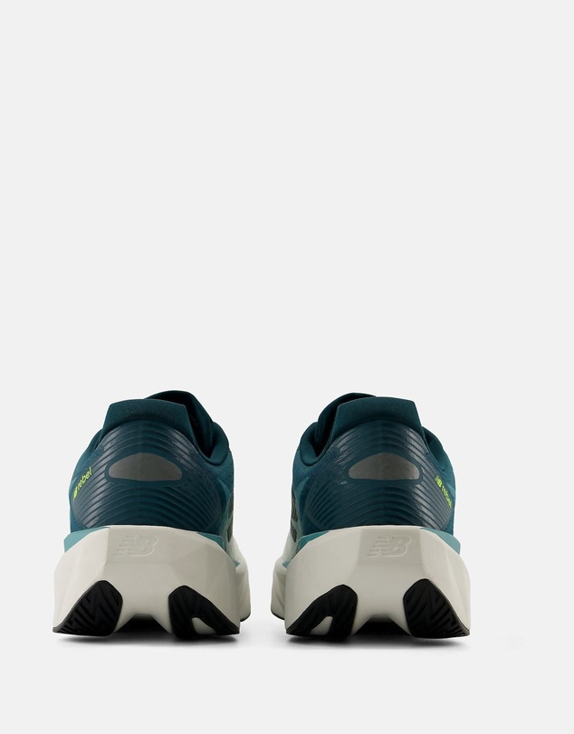 New Balance - FuelCell Rebel v5 (Wide Fit) - Men's