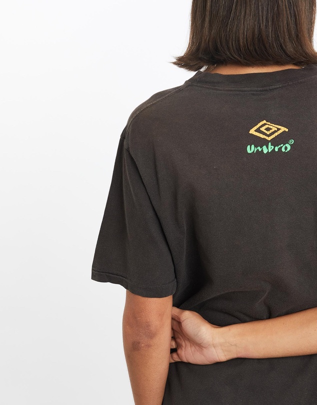 Vintage by The Real Deal - Pre Loved - Vintage 90s Umbro Sand Soccer Tee