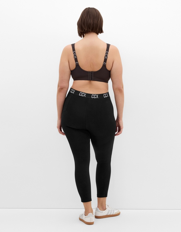 City Chic - Plus size Contour Underwire Sports Bra - chocolate