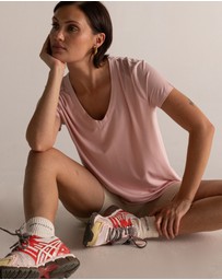 HyperLuxe The Label - V Neck Shirt