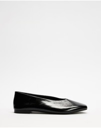AERE - Lani Leather Ballet Flats