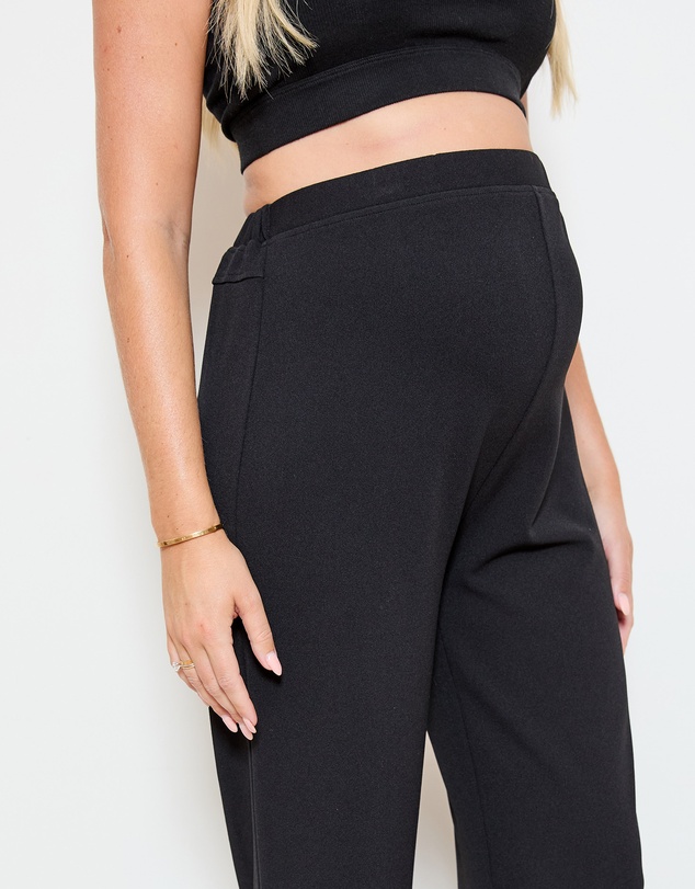 Soon Maternity - Pull-On Wide Leg Pants (Cropped)