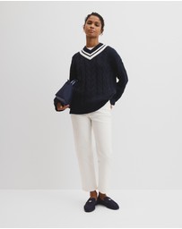 Country Road - V-neck Cable Knit