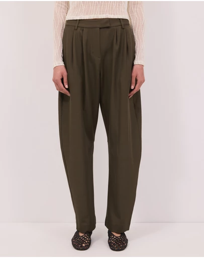 Calli - Remi Tailored Barrel Leg Pants