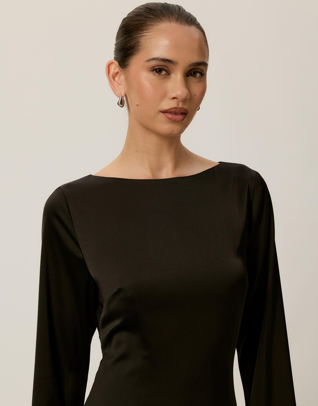Tussah - Bec Long Sleeve Satin Maxi Dress
