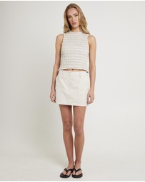 Subtitled - Theo Linen Skorts