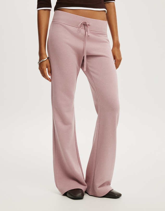 Cotton On - Graphic Low Rise Bootleg Sweatpant