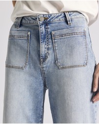 David Lawrence - Zetta Straight Leg Jeans