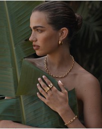 Amber Sceats - Plumeria Ring