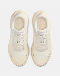Nike - Vomero Plus - Women's