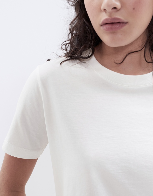 UNISON - The Classic Crew Tee