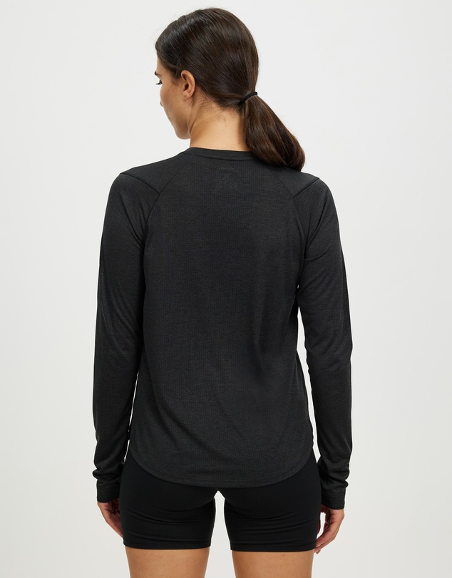 New Balance - Athletics Long Sleeve T-Shirt