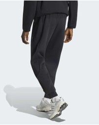 adidas Originals - SPACER TEAMGEIST 26 CUTLINE CUFFED PANTS Mens
