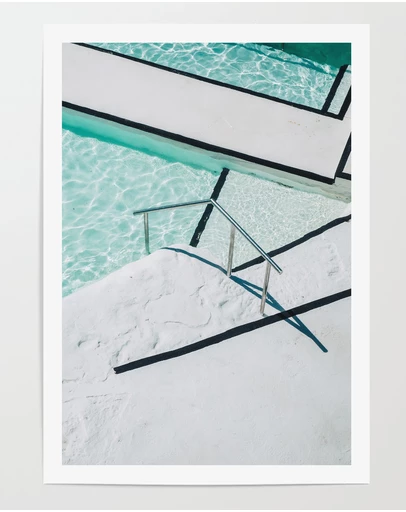 LEGGERA - Afternoon Dip at Icebergs Print