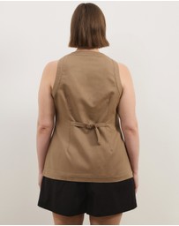 Atmos&Here Curvy - Maura V-Neck Longline Linen Blend Vest