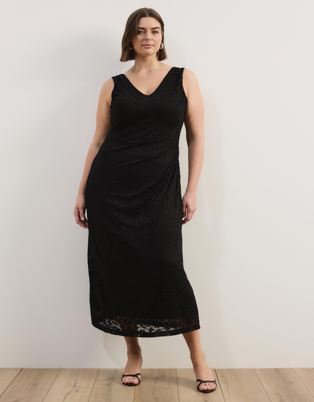 Atmos&Here Curvy - Nessi V-Neck Lace Midi Dress