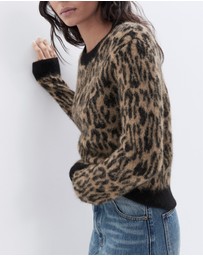 UNISON - Lofty Intarsia Crew Neck Knit