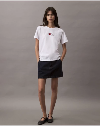 Calvin Klein Jeans - Heart Logo Classic T-Shirt