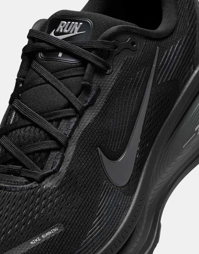 Nike - Vomero 18 - Men's