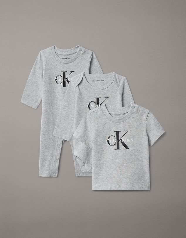 Calvin Klein Jeans - Newborn Essentials Giftset