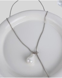 KAJA Clothing - Pearl Pendant Necklace