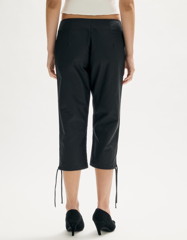Minima Esenciales - Suri Cotton Capri Pants