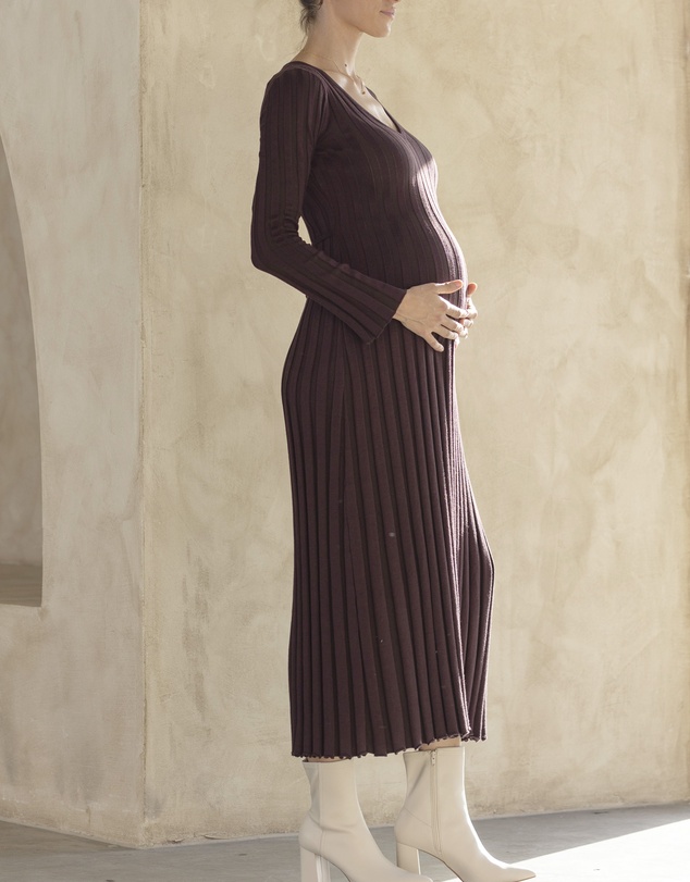 Angel Maternity - Victoire Maternity Knit Bodycon Dress in Dark Brown