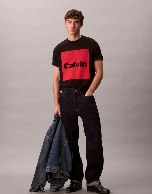 Calvin Klein Jeans - Logo Box Graphic Relaxed T-Shirt