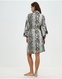 Sainted Sisters - Scarlett Silk Kimono