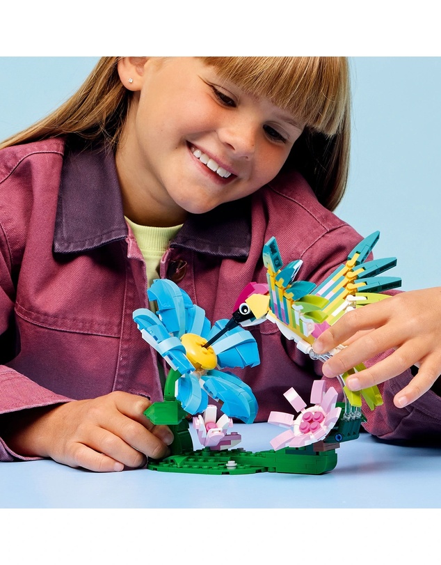 LEGO - 31384 Wild Animals: Colorful Hummingbird