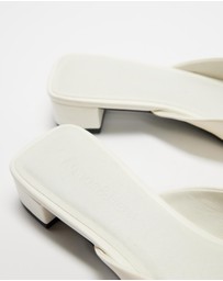 Atmos&Here - Willow Square Toe Leather Mules