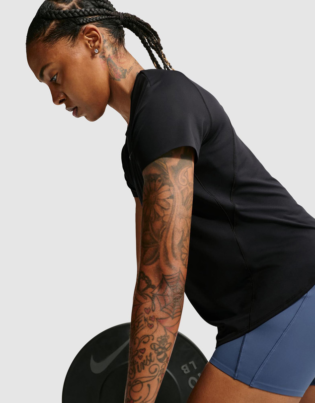 Nike - Nike Universa Dri-FIT Short-Sleeve Top