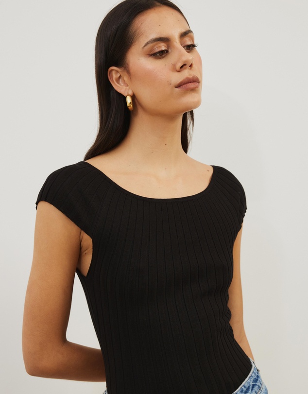 Atmos&Here - Kayla Off Shoulder Rib Knit Top