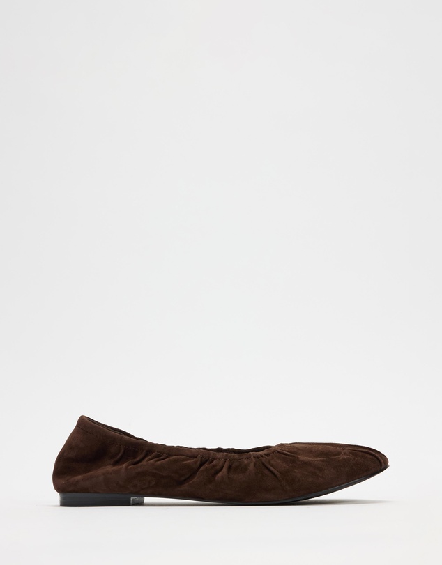 Atmos&Here - Amber Round Toe Suede Ballet Flats