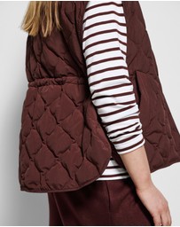 Commonry - Bridget Gilet